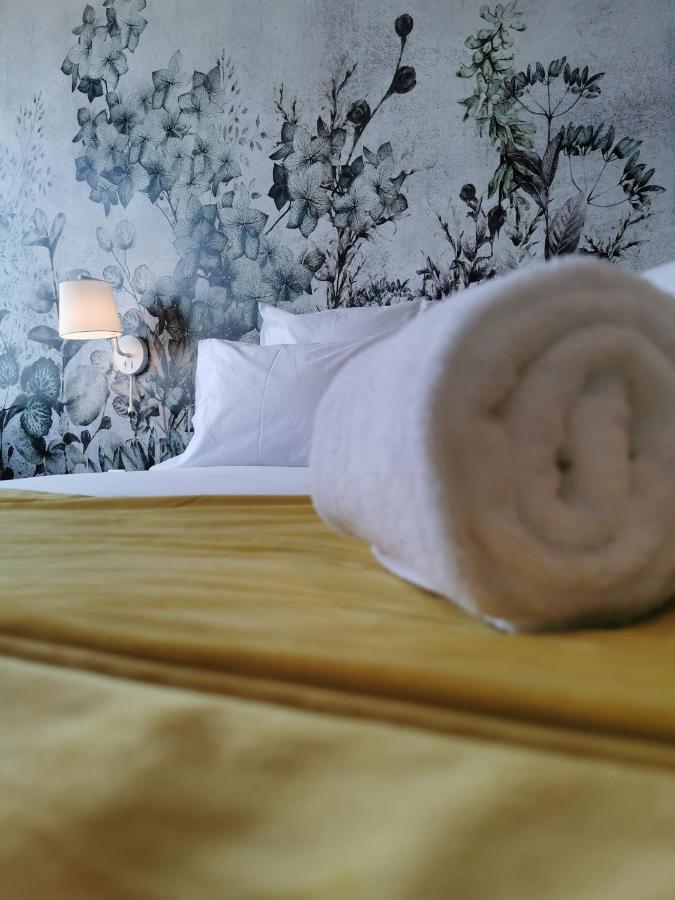 Aux Ateliers Hotel Miserey-Salines ภายนอก รูปภาพ