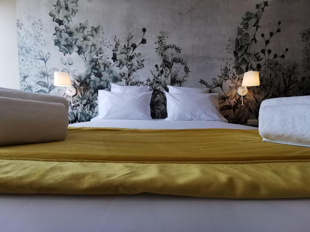 Aux Ateliers Hotel Miserey-Salines ภายนอก รูปภาพ